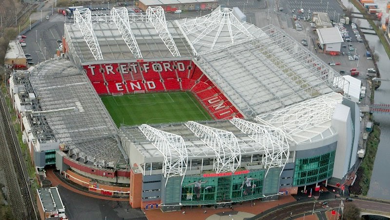 san-van-dong-old-trafford